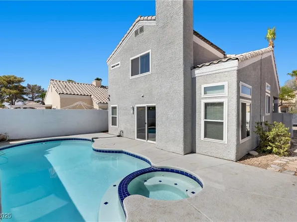 3328 Summerfield Ln, Las Vegas, NV 89117