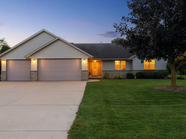 W5985 Sweet William Dr, Appleton, WI 54915