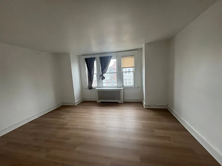 7220 Marsden St — Photo 16