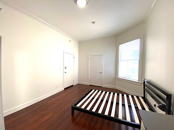 4th image of 1878 Market St #103