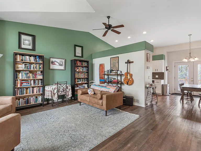 3490 Flying Horse Rd — Photo 3