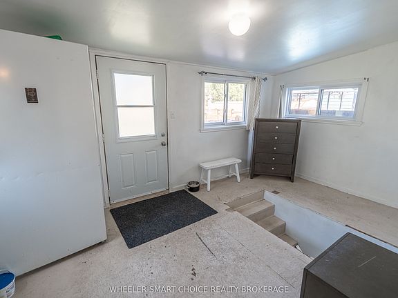 4th image of 337 Guy St