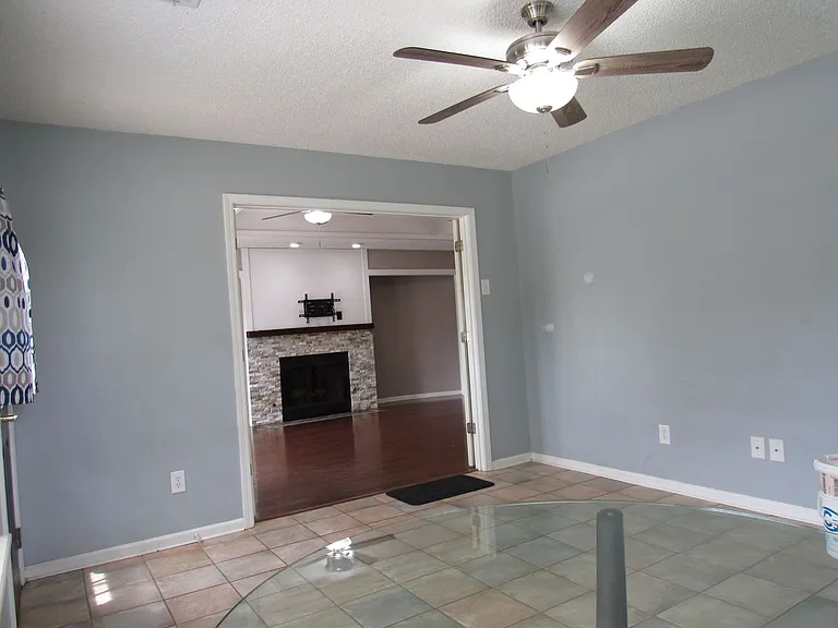 35 G St — Photo 28