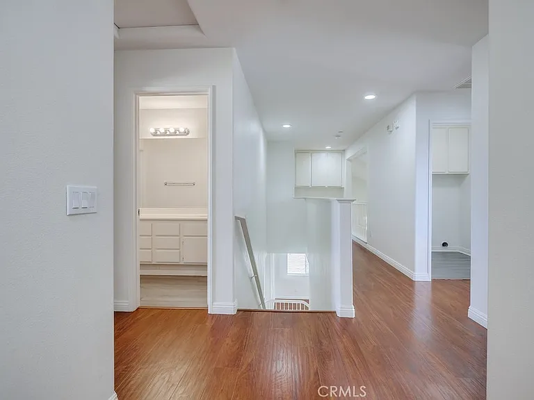 321 Riley Ct — Photo 29
