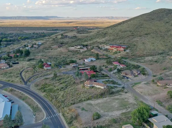 N Bird St, Alpine, TX 79830