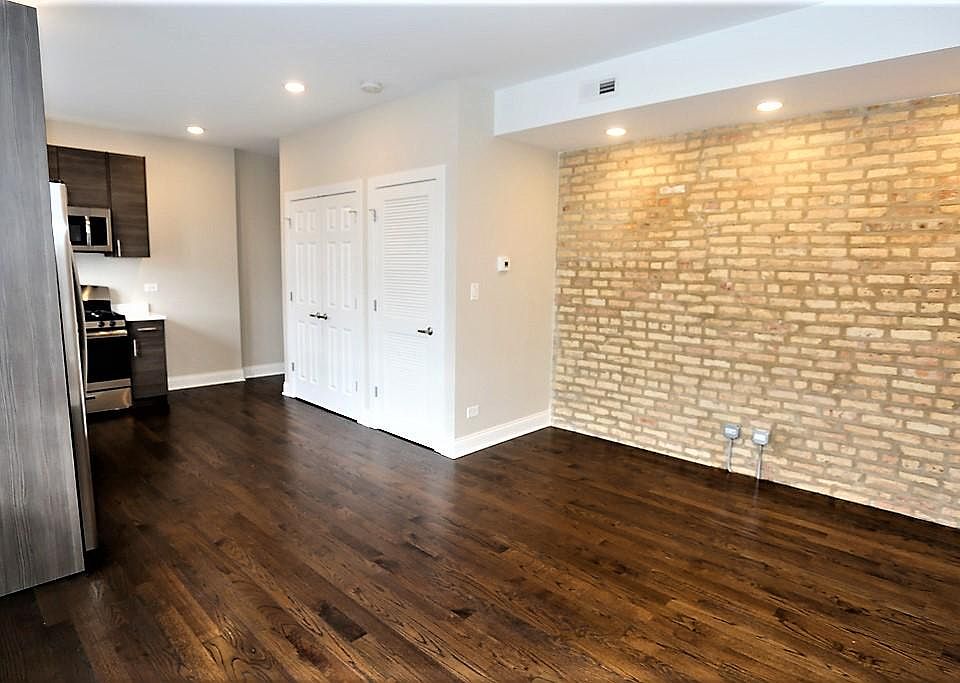 1st image of 2228 N Sawyer Ave APT 2W