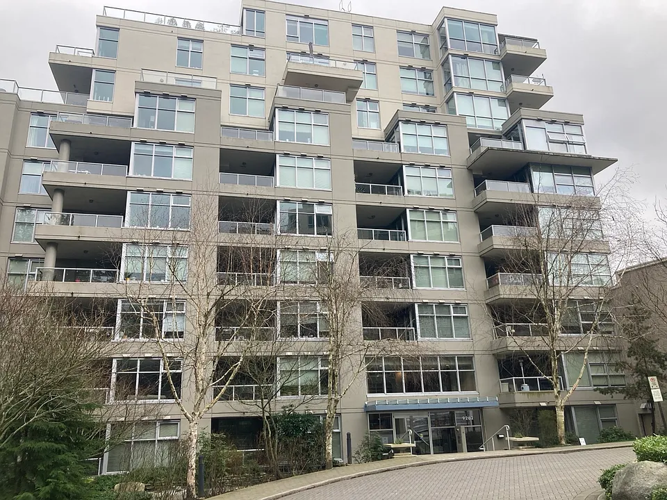9262 University Cres #210