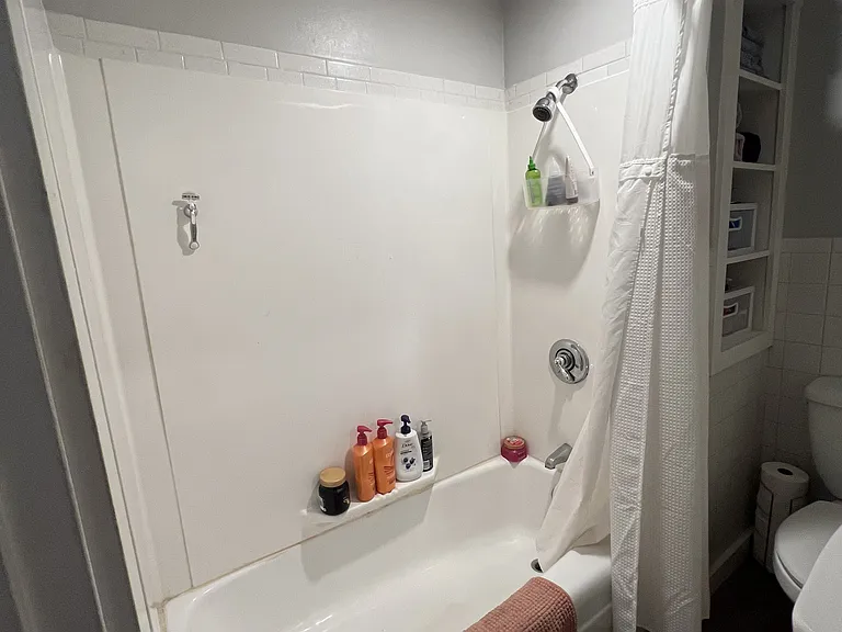 28 Forest St #28 — Photo 11