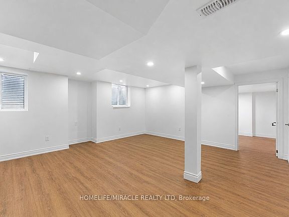 3rd image of 1583 Frolis St