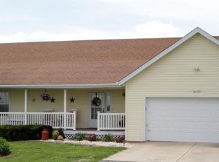 2125 N Victoria Ln, Brookline, MO 65619