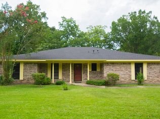 5825 Garner Rd, Beaumont, TX 77708