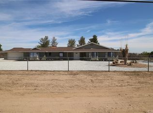15570 Sycamore St, Hesperia, CA 92345