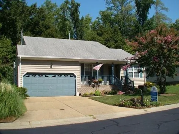 107 View Pointe Dr, Newport News, VA 23603