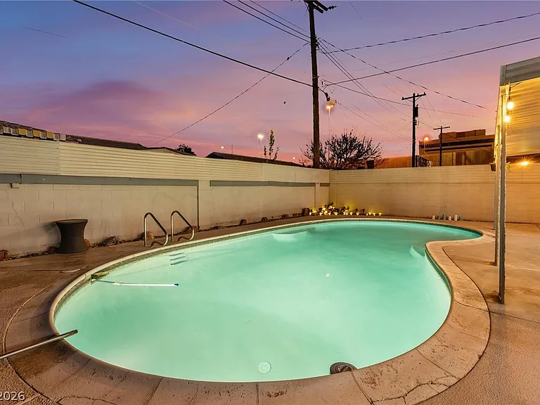 105 Marigold Ln — Photo 38