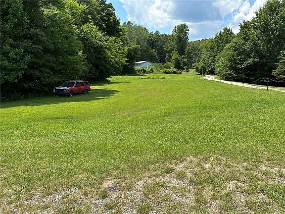 4th image of 234 Amos Ln