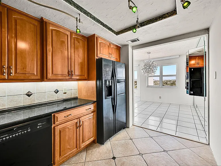 3700 Galt Ocean Dr #1215 — Photo 9