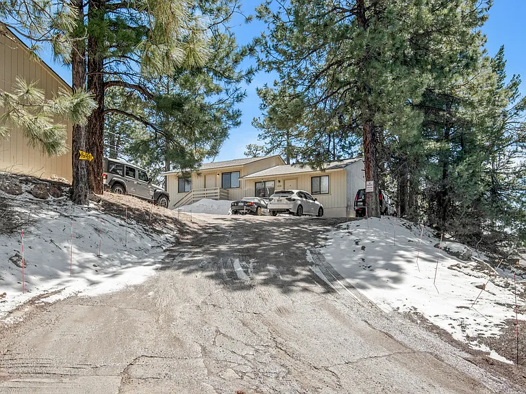 1230 S Lone Tree Rd #1 — Photo 3