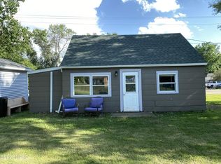 106 5th St, Hayti, SD 57241