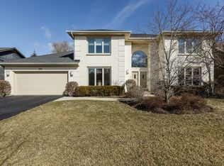 440 Newtown Dr, Buffalo Grove, IL 60089