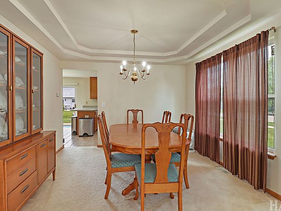 5th image of 2164 W Waterford Ct