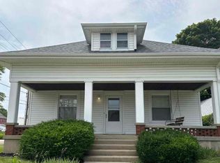 106 N 1st St, Centerville, IN 47330