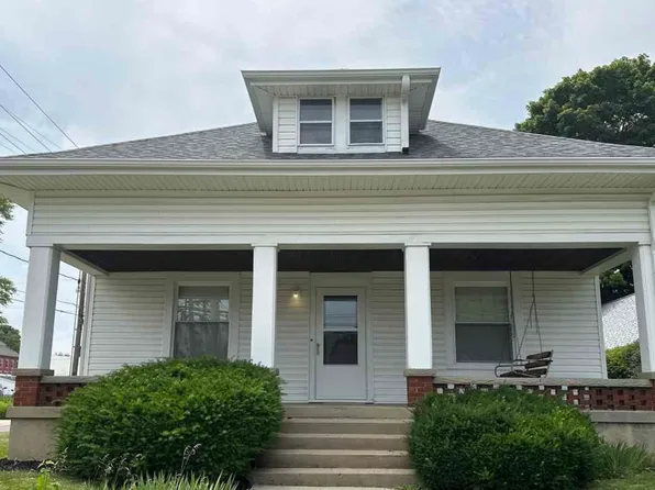 106 N 1st St, Centerville, IN 47330