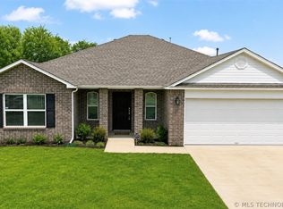 15752 S 74th Ave E, Bixby, OK 74008