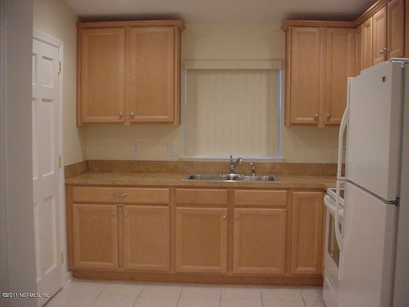 3rd image of 5746 Cedar Forest Dr S
