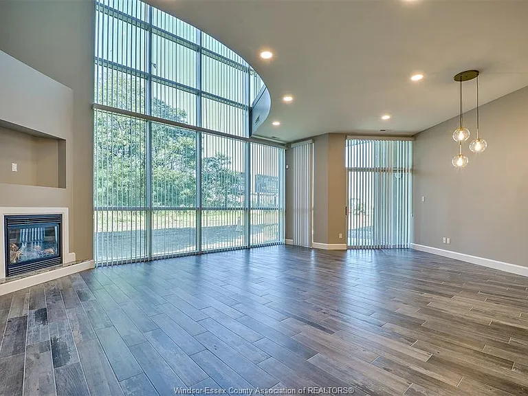1225 Riverside Dr E #101 — Photo 11