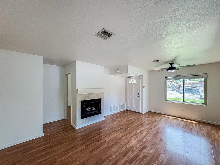 10734 Dabney Dr #61 — Photo 2