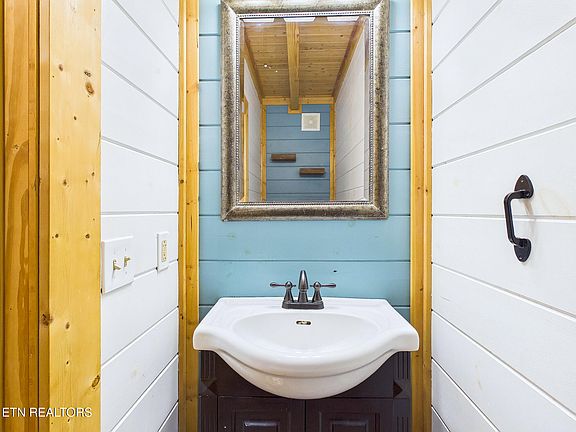 17th image of this home