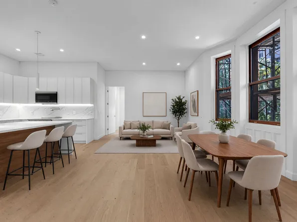 520 West End Avenue image 1 of 11