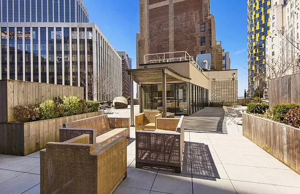 Rented by Level Group | media 22