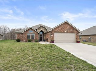 1703 NW Broadway St, Grain Valley, MO 64029