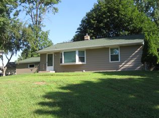 2909 Egan Ave, Eagan, MN 55121