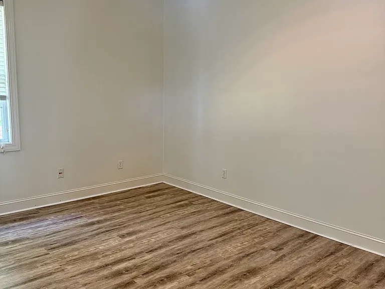 364 Springhill Dr — Photo 14