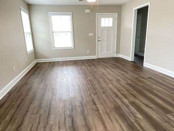 4th image of 8699 White Horse Rd #210
