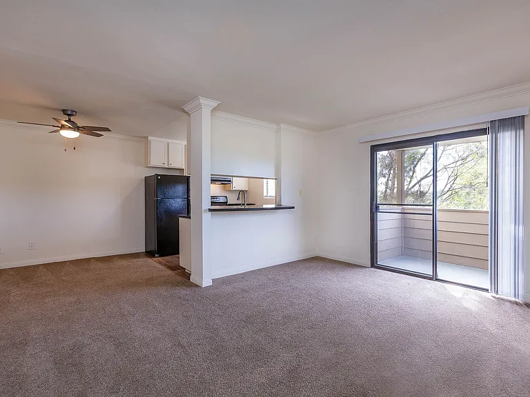 Elan Quail Pointe Apartment Homes — Photo 18