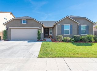 3267 Tradewinds Ave, Tulare, CA 93274
