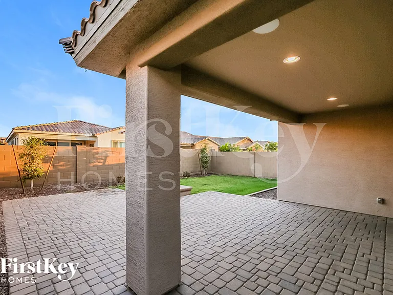 19748 W Devonshire Ave — Photo 18
