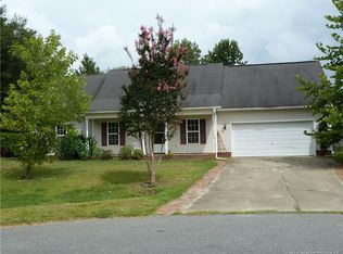 430 Moorea Dr, Raeford, NC 28376