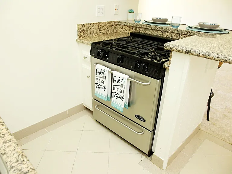 Casa Cortez Apartments — Photo 18