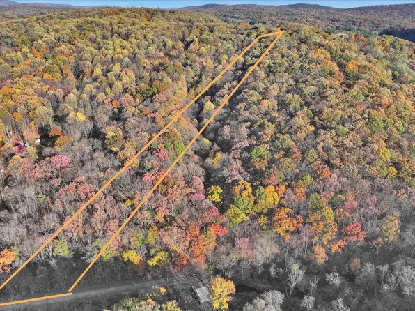 364 Michters Rd, Newmanstown, PA 17073