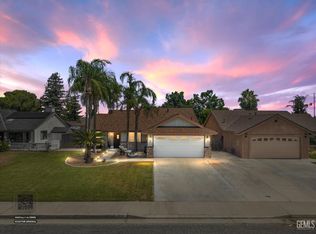 8817 Andrieu Ct, Bakersfield, CA 93311