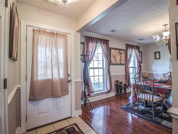 3rd image of 588 River Birch Dr