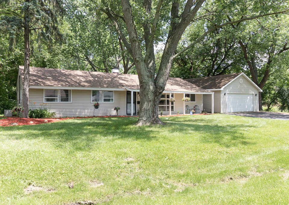 1st image of 18145 Thomas Ln