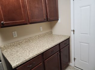 480 Chapel Ridge Dr APT D, Hazelwood, MO 63042