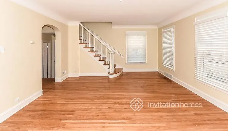 9201 S Claremont Ave — Photo 7
