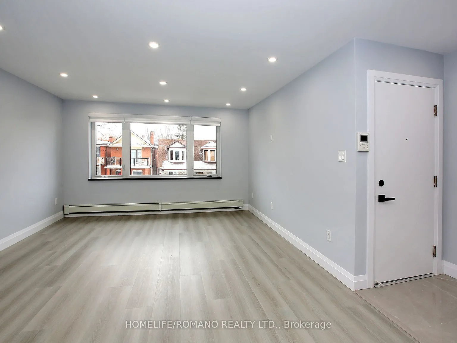 3 bed, $3,000 — Photo 2