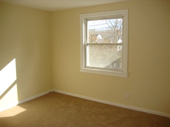 4th image of 163 Forest Dr